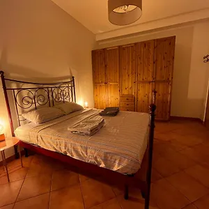 naudas-house.it-lombardy.com/