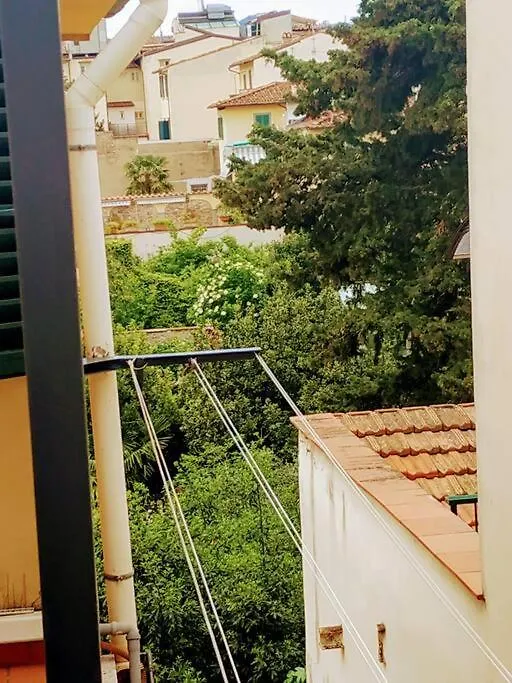 Apt Bright, Quiet! In The Center. Florence