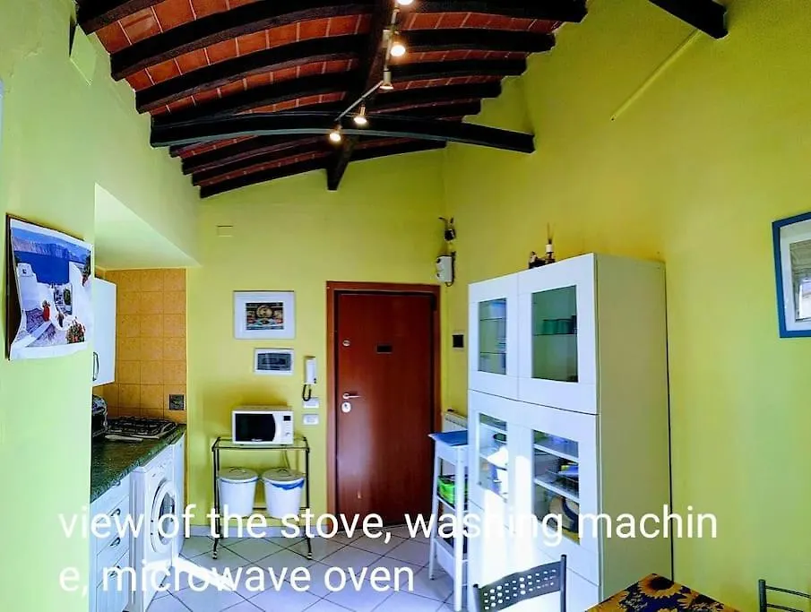 Apt Bright, Quiet! In The Center. Florence Apartment